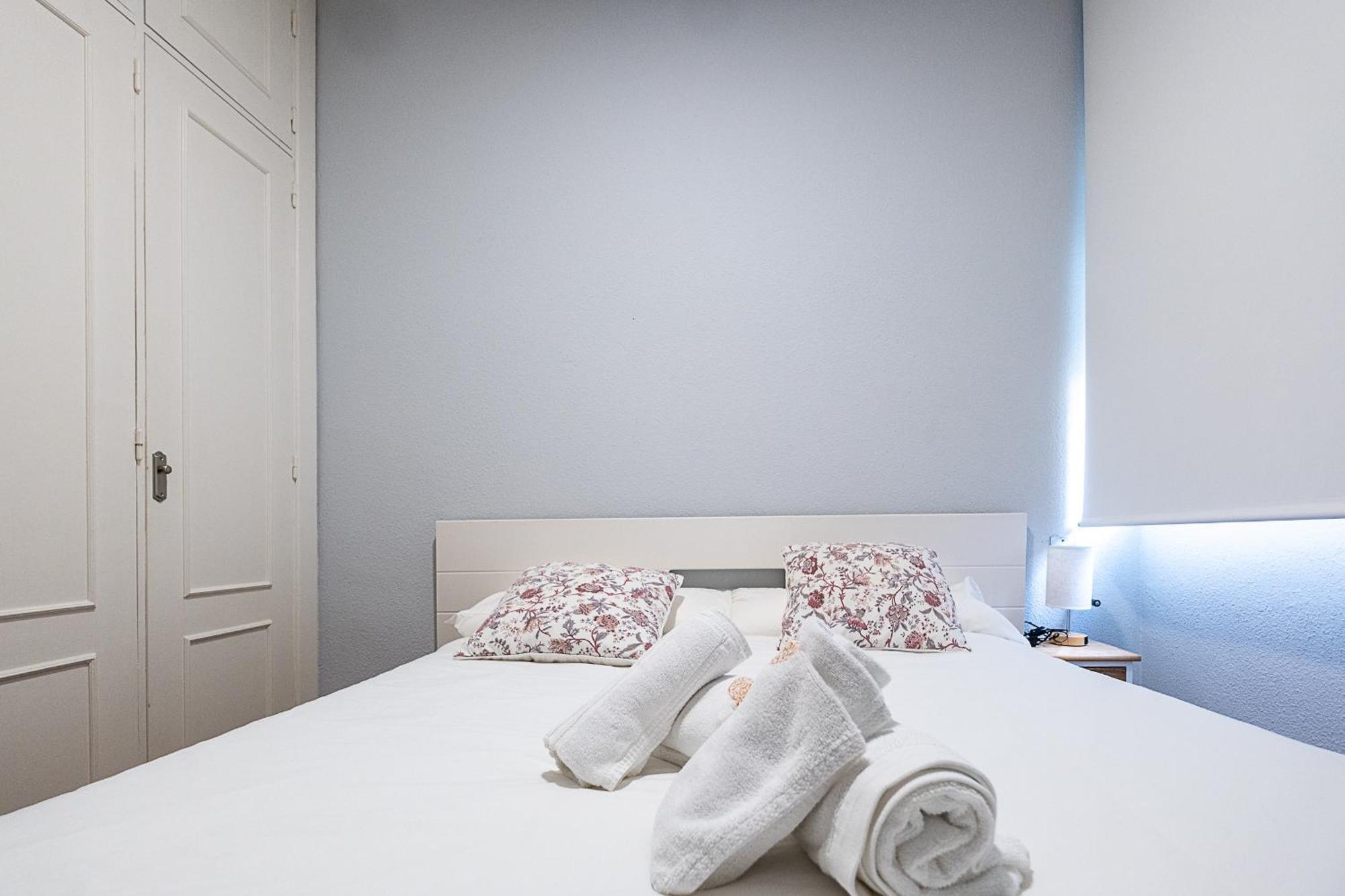Apartamento New Folch Sevilla A Luaran gambar