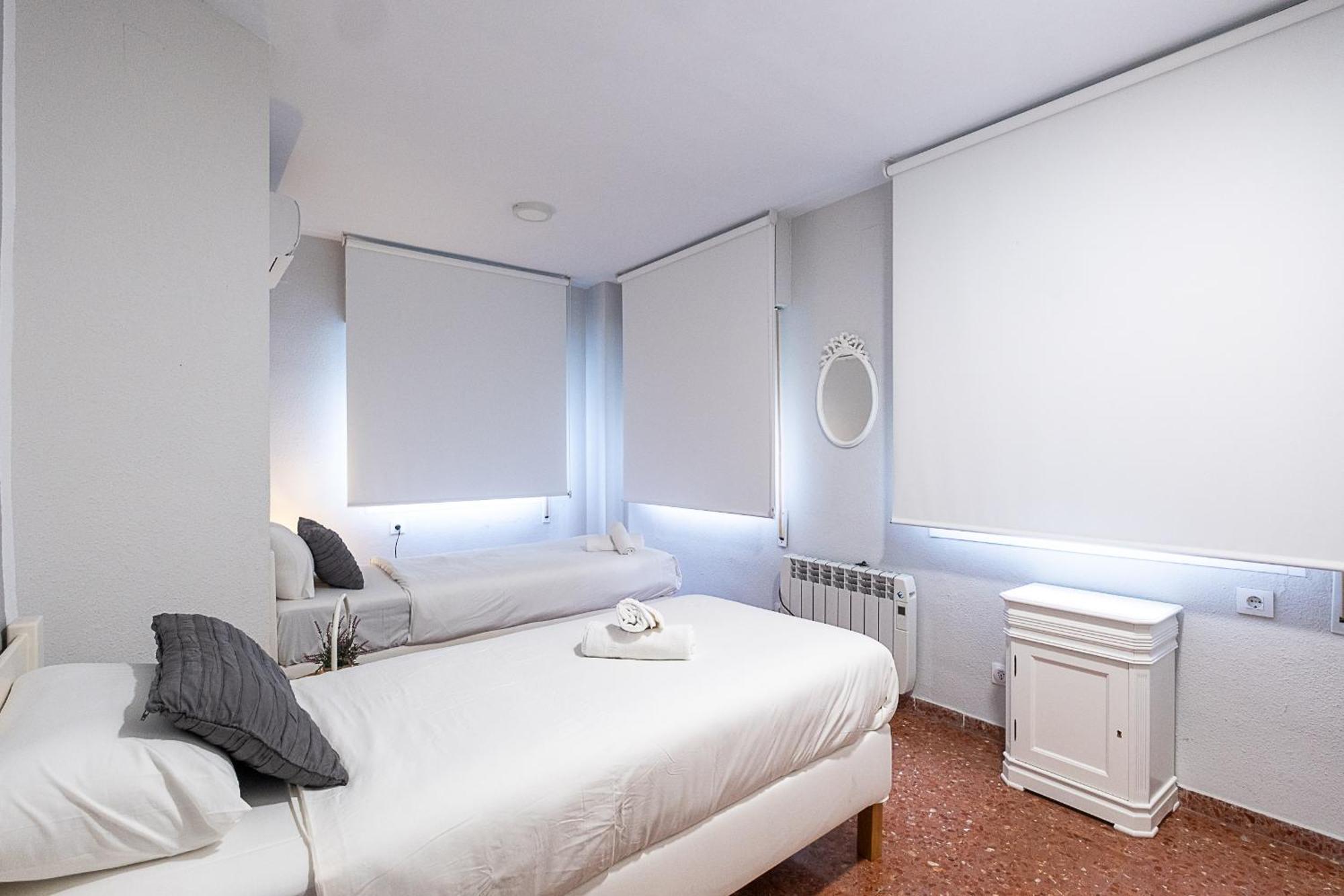 Apartamento New Folch Sevilla A Luaran gambar